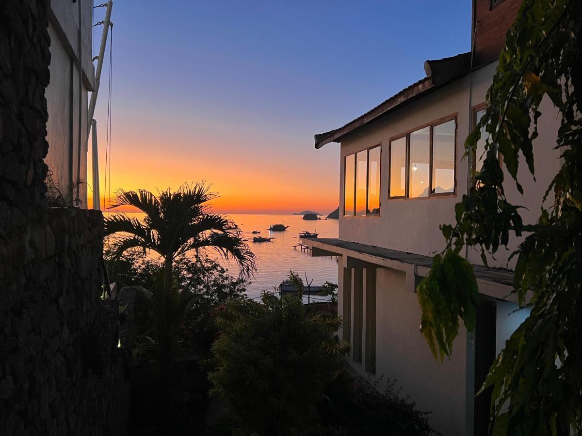 Blue Parrot Labuan Bajo Exterior foto