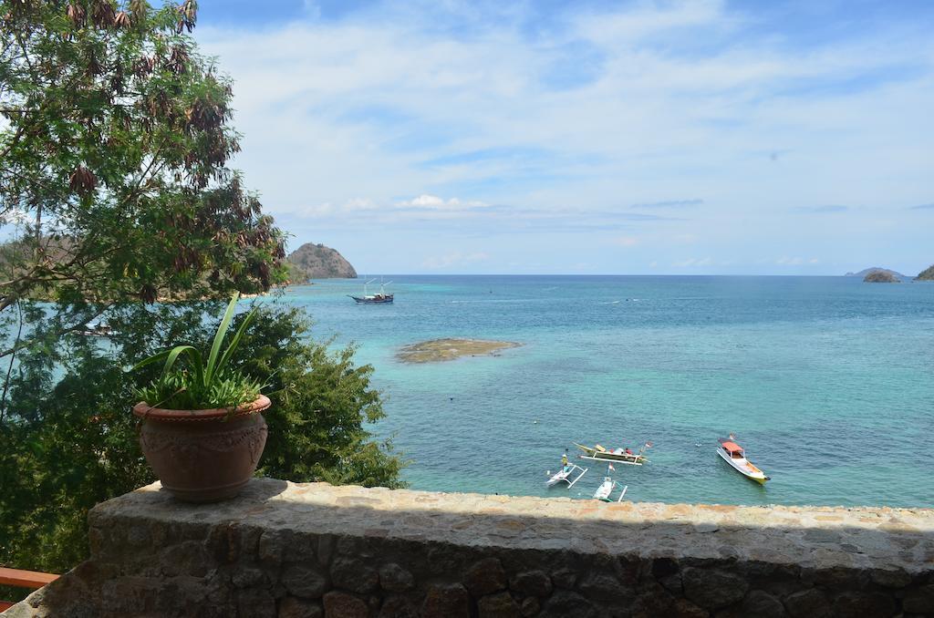 Blue Parrot Labuan Bajo Quarto foto